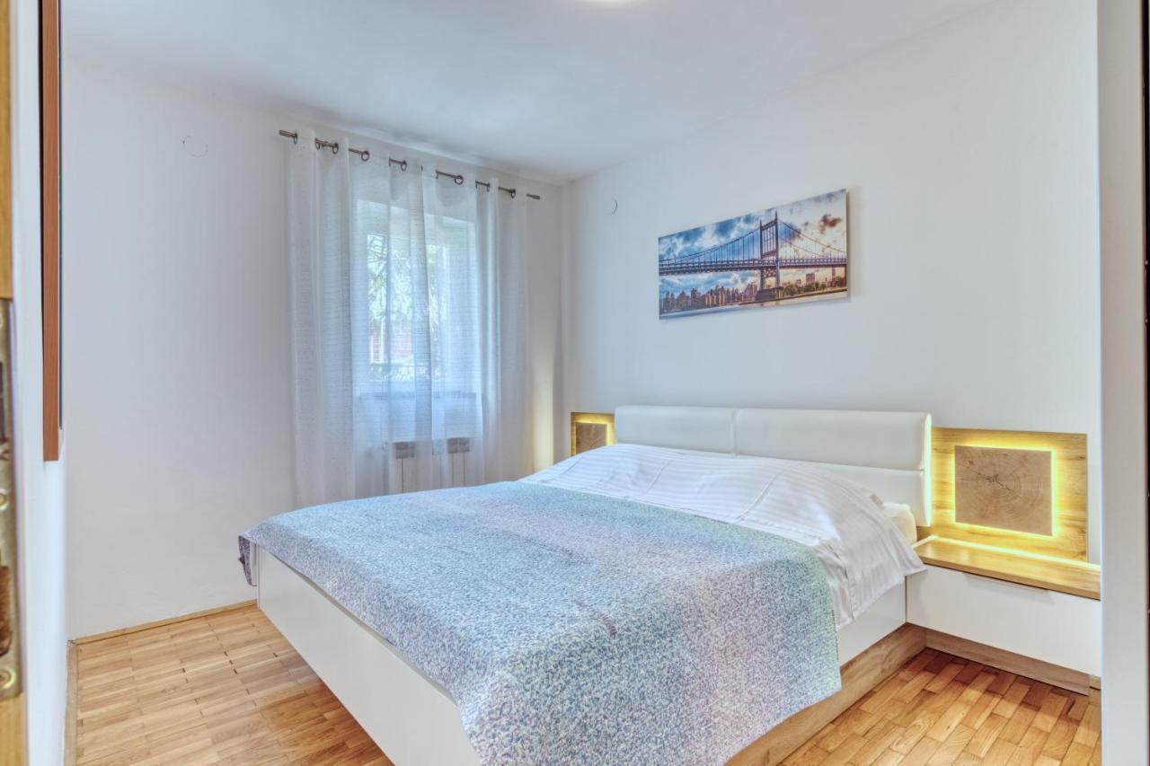 Apartments Birimac بولا المظهر الخارجي الصورة